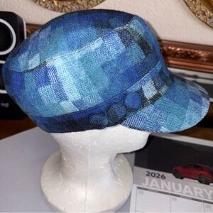 MAGID HATS woman’s Blue tweed Plaid Newsboy Cap with accent buttons